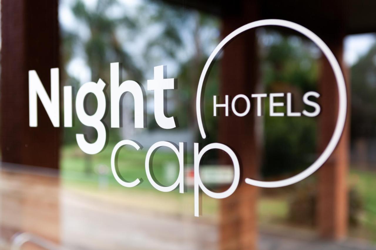 Nightcap At Barkly Hotel Mount Isa Bagian luar foto