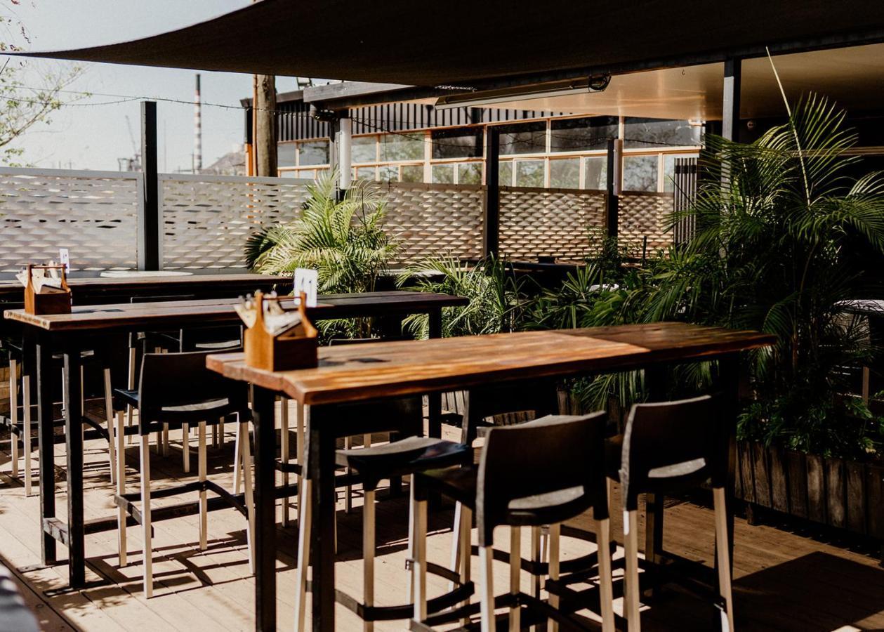 Nightcap At Barkly Hotel Mount Isa Bagian luar foto